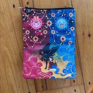 FairyLoot Spin the Dawn Book Pouch Maia Edan Fantasy Sleeve
